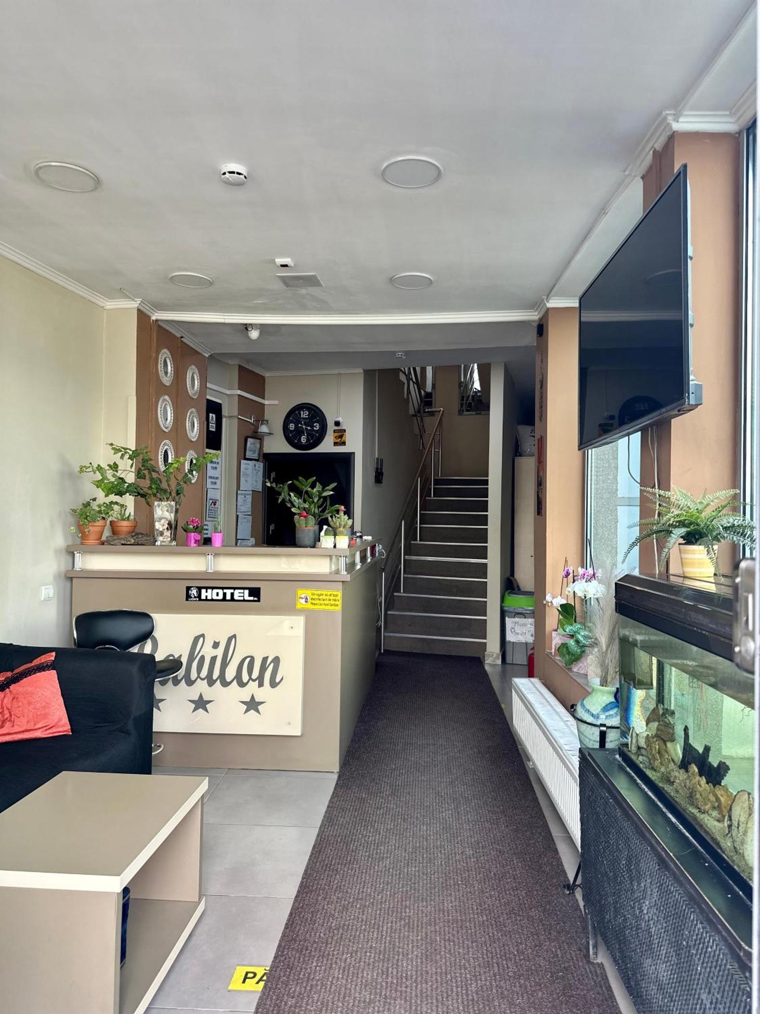 Lion'S Hotel Βουκουρέστι Εξωτερικό φωτογραφία